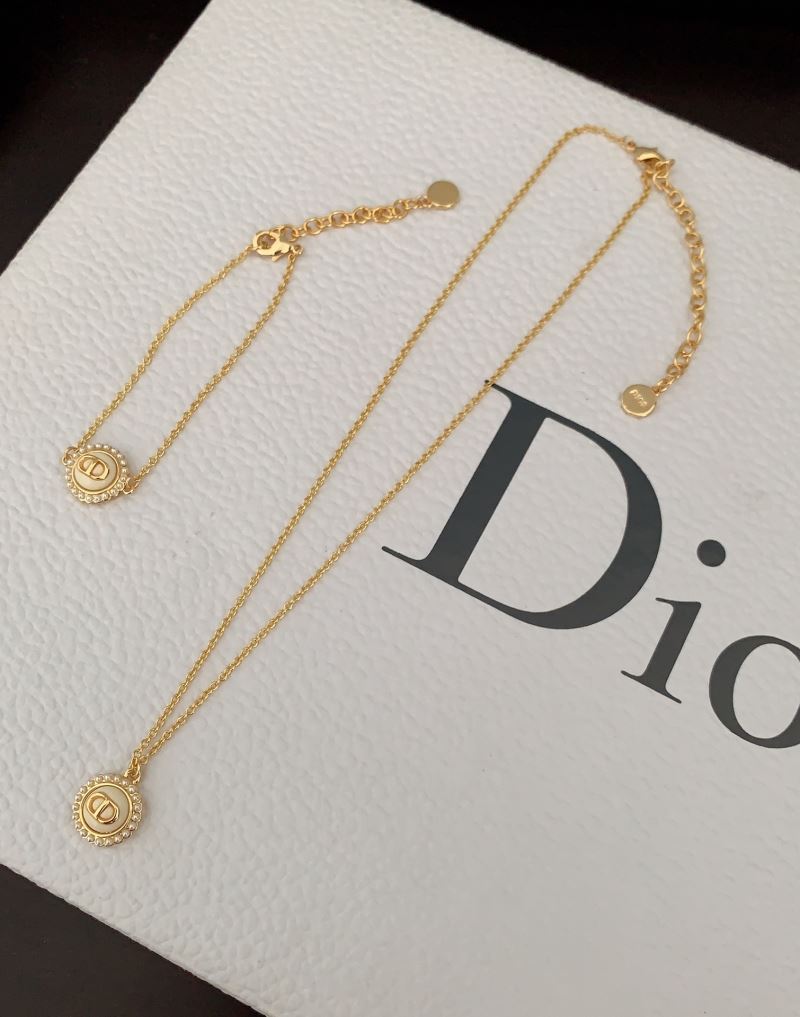 Christian Dior Necklaces